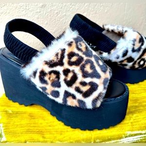 LEMON DROP BY PRIVILEGED LEOPARD FURRY PALADIN PLATFORM SANDALS
